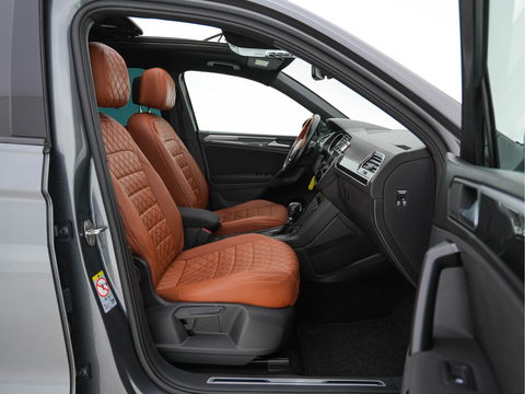 Volkswagen Tiguan 2.0 TDI Comfortline Aut. *PANO | LED-LIGHTS | ADAPTIVE-CRUISE | COMFORT-SEATS | PARKPILOT | ECC | AMBIENT-LIGHT | HEATED-SEATS | PDC | 17''ALU*
