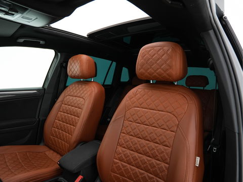 Volkswagen Tiguan 2.0 TDI Comfortline Aut. *PANO | LED-LIGHTS | ADAPTIVE-CRUISE | COMFORT-SEATS | PARKPILOT | ECC | AMBIENT-LIGHT | HEATED-SEATS | PDC | 17''ALU*