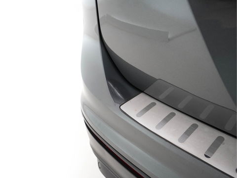 Volkswagen Tiguan 2.0 TDI Comfortline Aut. *PANO | LED-LIGHTS | ADAPTIVE-CRUISE | COMFORT-SEATS | PARKPILOT | ECC | AMBIENT-LIGHT | HEATED-SEATS | PDC | 17''ALU*