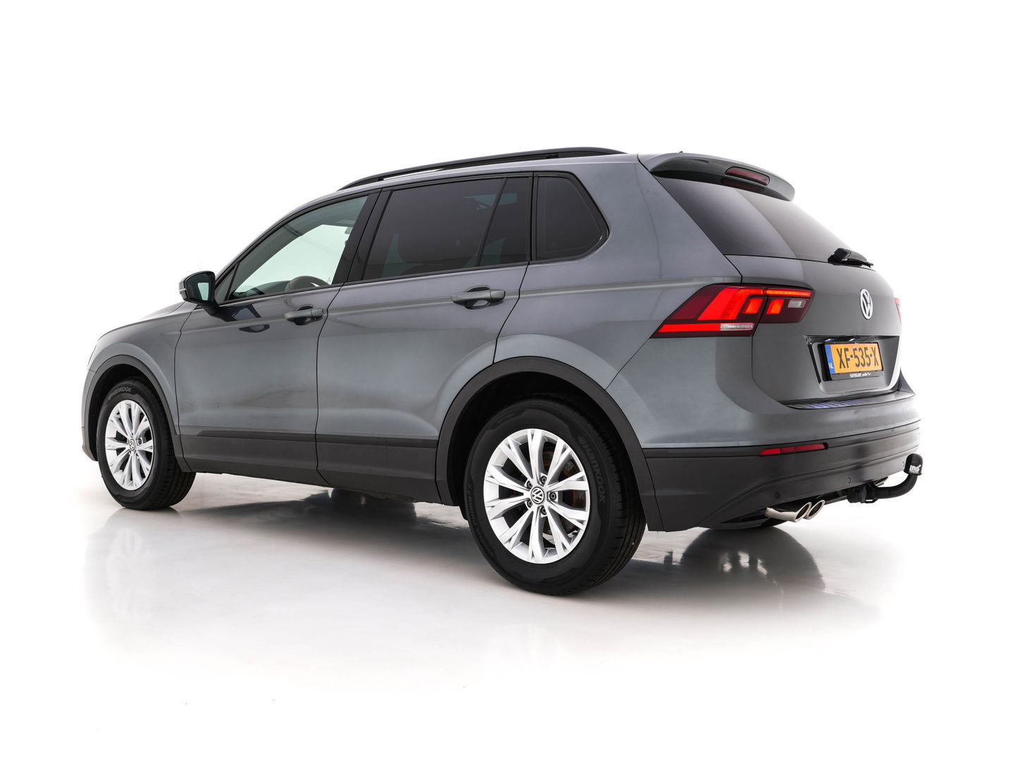 Volkswagen Tiguan 2.0 TDI Comfortline Aut. *PANO | LED-LIGHTS | ADAPTIVE-CRUISE | COMFORT-SEATS | PARKPILOT | ECC | AMBIENT-LIGHT | HEATED-SEATS | PDC | 17''ALU*