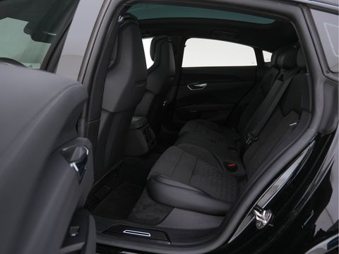 Audi e-tron GT 93 kWh AWD [ 3-Fase ] (INCL-BTW) *PANO | HEAD-UP | MATRIX-LED | LEATHER-MICROFIBRE | BANG/OLUFSEN-AUDIO  | ADAPTIVE-CRUISE | TOP-VIEW | AIR-SUSPENSION | MEMORY-PACK | KEYLESS | DIGI-COCKPIT | NAVI-FULLMAP | 21"ALU