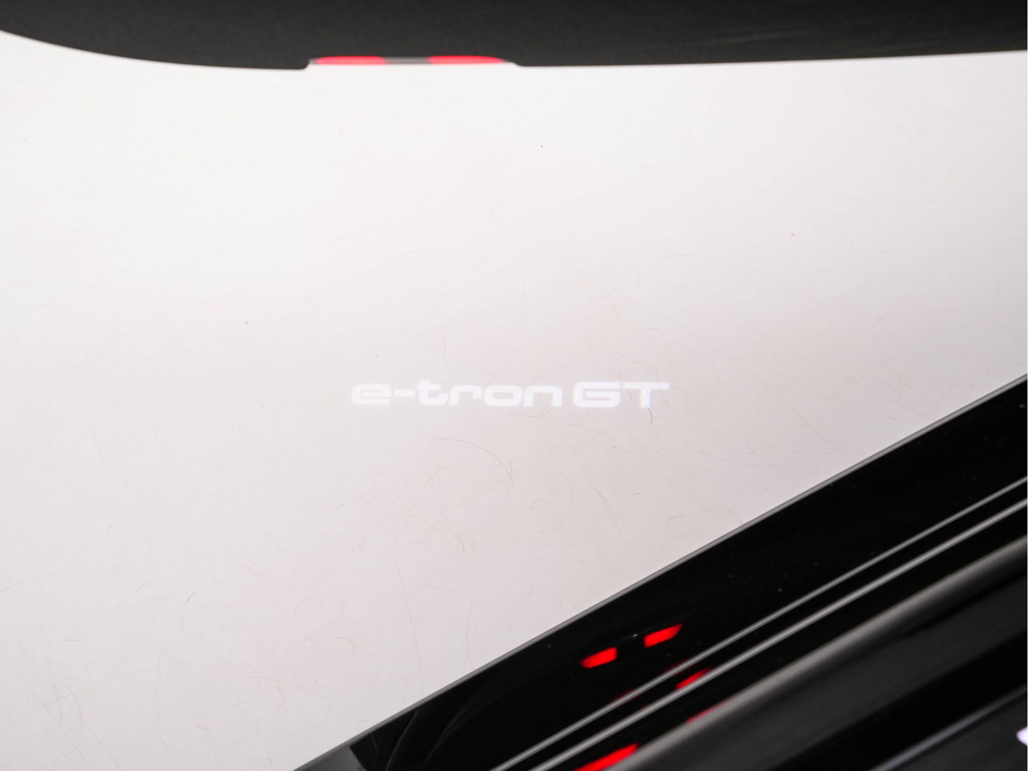 Audi e-tron GT 93 kWh AWD [ 3-Fase ] (INCL-BTW) *PANO | HEAD-UP | MATRIX-LED | LEATHER-MICROFIBRE | BANG/OLUFSEN-AUDIO  | ADAPTIVE-CRUISE | TOP-VIEW | AIR-SUSPENSION | MEMORY-PACK | KEYLESS | DIGI-COCKPIT | NAVI-FULLMAP | 21"ALU