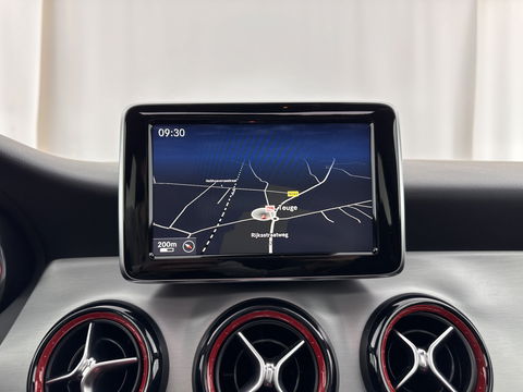 Mercedes-Benz GLA AMG 45 4MATIC *PANO | XENON | LEATHER-ALCANTARA | MEMORY-PACK | HARMAN/KARDON-AUDIO | KEYLESS |  CAMERA | SPORT-SEATS | HEATED-SEATS | NAVI-FULLMAP | SHIFT-PADDLES  | ECC | PDC | CRUISE | 20''ALU*