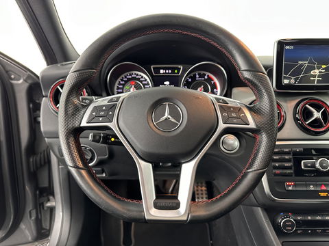 Mercedes-Benz GLA AMG 45 4MATIC *PANO | XENON | LEATHER-ALCANTARA | MEMORY-PACK | HARMAN/KARDON-AUDIO | KEYLESS |  CAMERA | SPORT-SEATS | HEATED-SEATS | NAVI-FULLMAP | SHIFT-PADDLES  | ECC | PDC | CRUISE | 20''ALU*