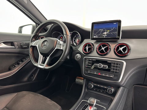 Mercedes-Benz GLA AMG 45 4MATIC *PANO | XENON | LEATHER-ALCANTARA | MEMORY-PACK | HARMAN/KARDON-AUDIO | KEYLESS |  CAMERA | SPORT-SEATS | HEATED-SEATS | NAVI-FULLMAP | SHIFT-PADDLES  | ECC | PDC | CRUISE | 20''ALU*