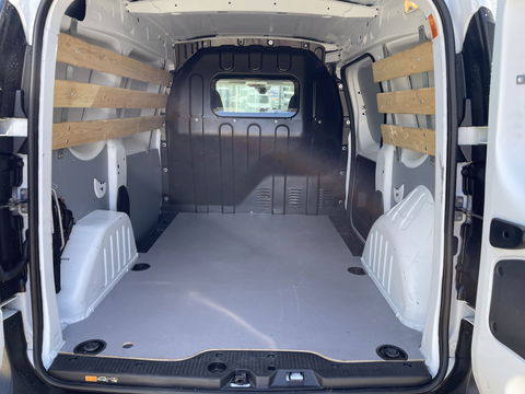 Renault Express 1.5 dCi 75 Comfort / bpm vrij / euro 6 / vaste prijs rijklaar € 12.950 ex btw / lease vanaf € 237 / pdc achter / airco / cruise control / Apple Carplay Android auto