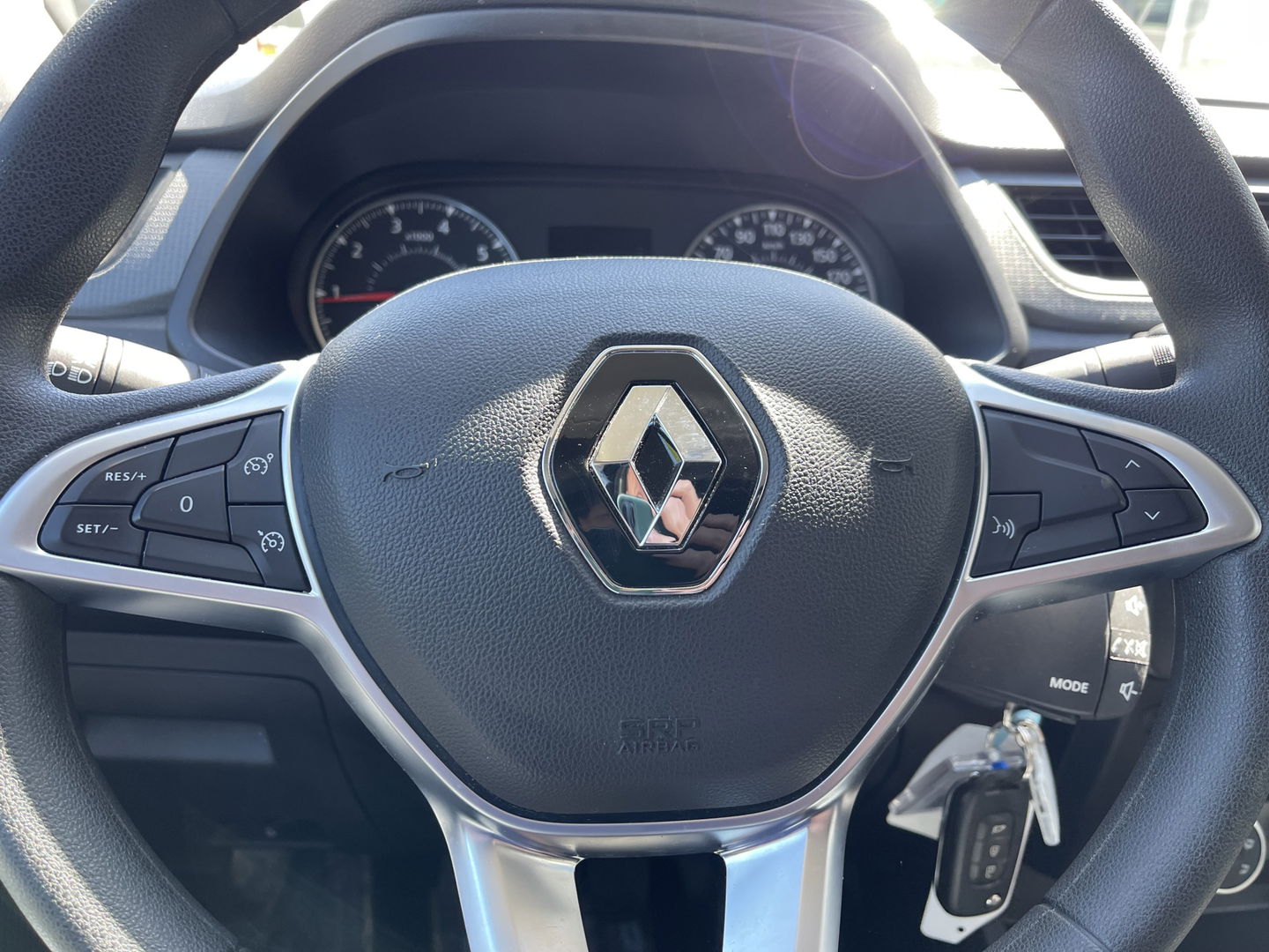 Renault Express 1.5 dCi 75 Comfort / bpm vrij / euro 6 / vaste prijs rijklaar € 12.950 ex btw / lease vanaf € 237 / pdc achter / airco / cruise control / Apple Carplay Android auto