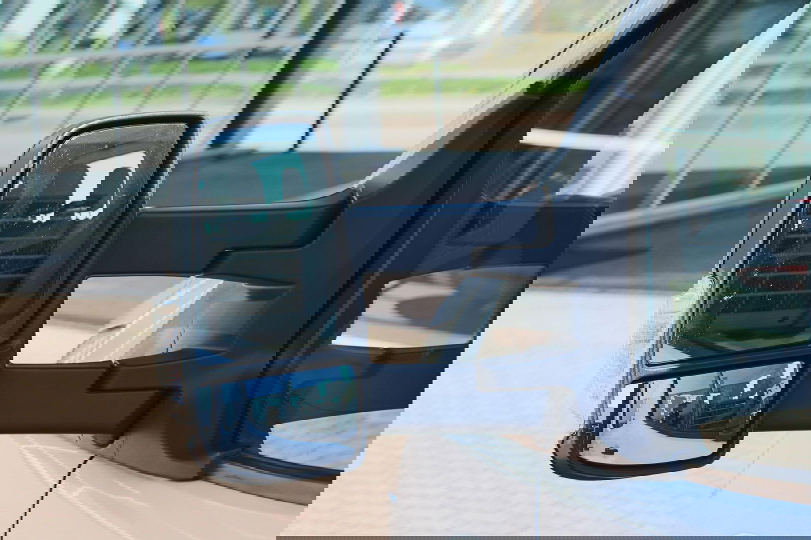 Ford Transit 350 2.0 TDCI L3H1 DC Trend RWD