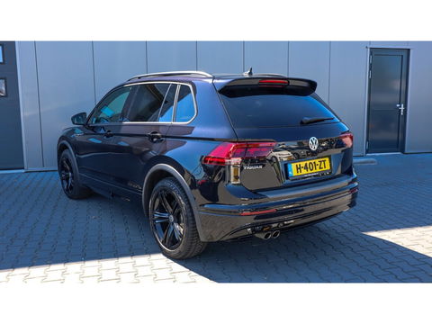 Volkswagen Tiguan 1.5 TSI Highl. Bus R | R-line | Pano | Led | Black Style | Dynn