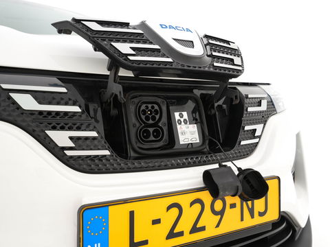 Dacia Spring Business 27 kWh Pack-Techno (INCL-BTW) Aut. *NAVI-FULLMAP | FULL-LEATHER | COMFORT-SEATS | CAMERA | DAB+ | CCS-FASTLOADER | AIRCO | PDC | CRUISE | 14''ALU*