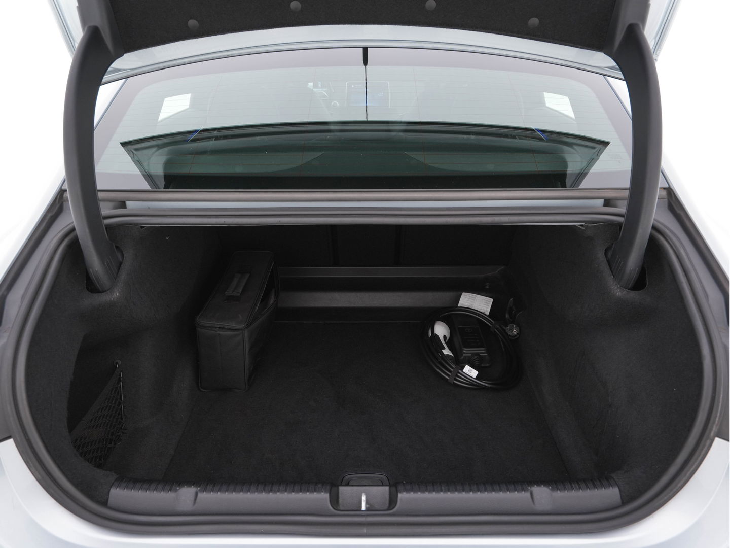 Mercedes-Benz EQE 350+ Luxury Line 91 kWh [ 3-Fase ] (INCL-BTW) Aut. *LUXURY-LEATHER | DISTRONIC | FULL-LED | KEYLESS | CAMERA | BLIND-SPOT | MEMORY-PACK | DIGI-COCKPIT | MBUX-NAVI | AMBIENT-LIGHT | DAB+ | COMFORT-SEATS | 19''ALU*