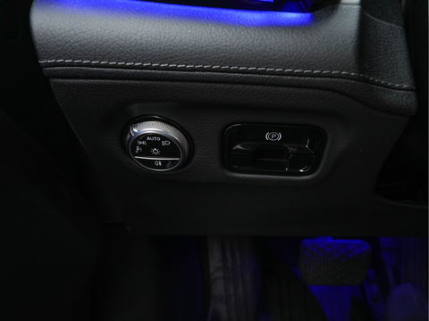 Mercedes-Benz EQE 350+ Luxury Line 91 kWh [ 3-Fase ] (INCL-BTW) Aut. *LUXURY-LEATHER | DISTRONIC | FULL-LED | KEYLESS | CAMERA | BLIND-SPOT | MEMORY-PACK | DIGI-COCKPIT | MBUX-NAVI | AMBIENT-LIGHT | DAB+ | COMFORT-SEATS | 19''ALU*