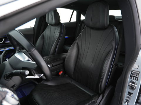 Mercedes-Benz EQE 350+ Luxury Line 91 kWh [ 3-Fase ] (INCL-BTW) Aut. *LUXURY-LEATHER | DISTRONIC | FULL-LED | KEYLESS | CAMERA | BLIND-SPOT | MEMORY-PACK | DIGI-COCKPIT | MBUX-NAVI | AMBIENT-LIGHT | DAB+ | COMFORT-SEATS | 19''ALU*