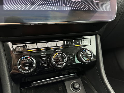 Škoda Superb Combi 1.6 TDI Clever Edition *GEARBOX-BROKEN* Aut. *PANO | FULL-LEATHER | BI-XENON | CAMERA | MEMORY-PACK | KEYLESS | DAB+ | NAVI-FULLMAP | ECC | PDC | CRUISE | TOWBAR | SPORT-SEATS | 17''ALU*