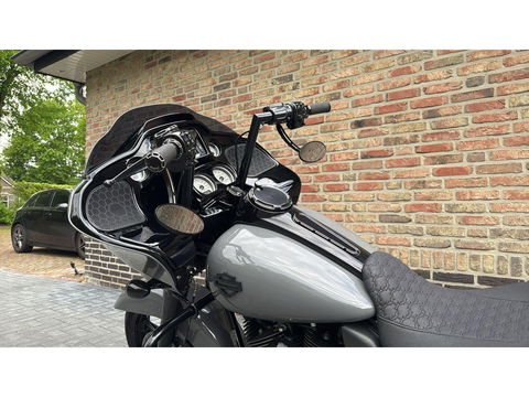 Harley Davidson 103 FLTRX Road Glide Roadglide Nardo Blackout