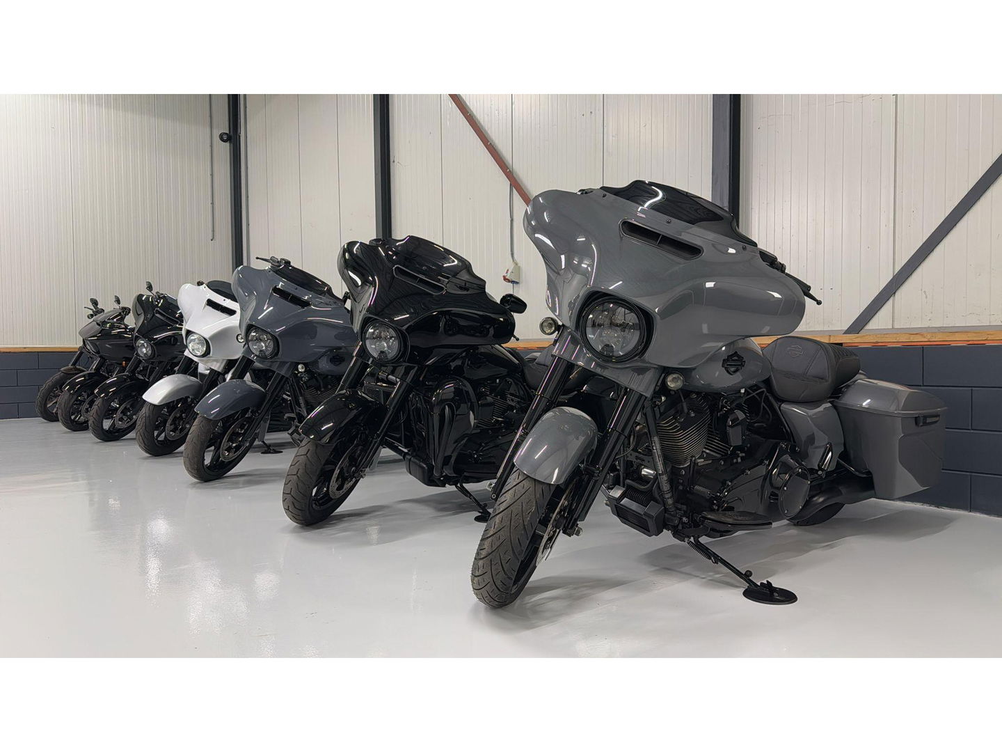 Harley Davidson 103 FLTRX Road Glide Roadglide Nardo Blackout