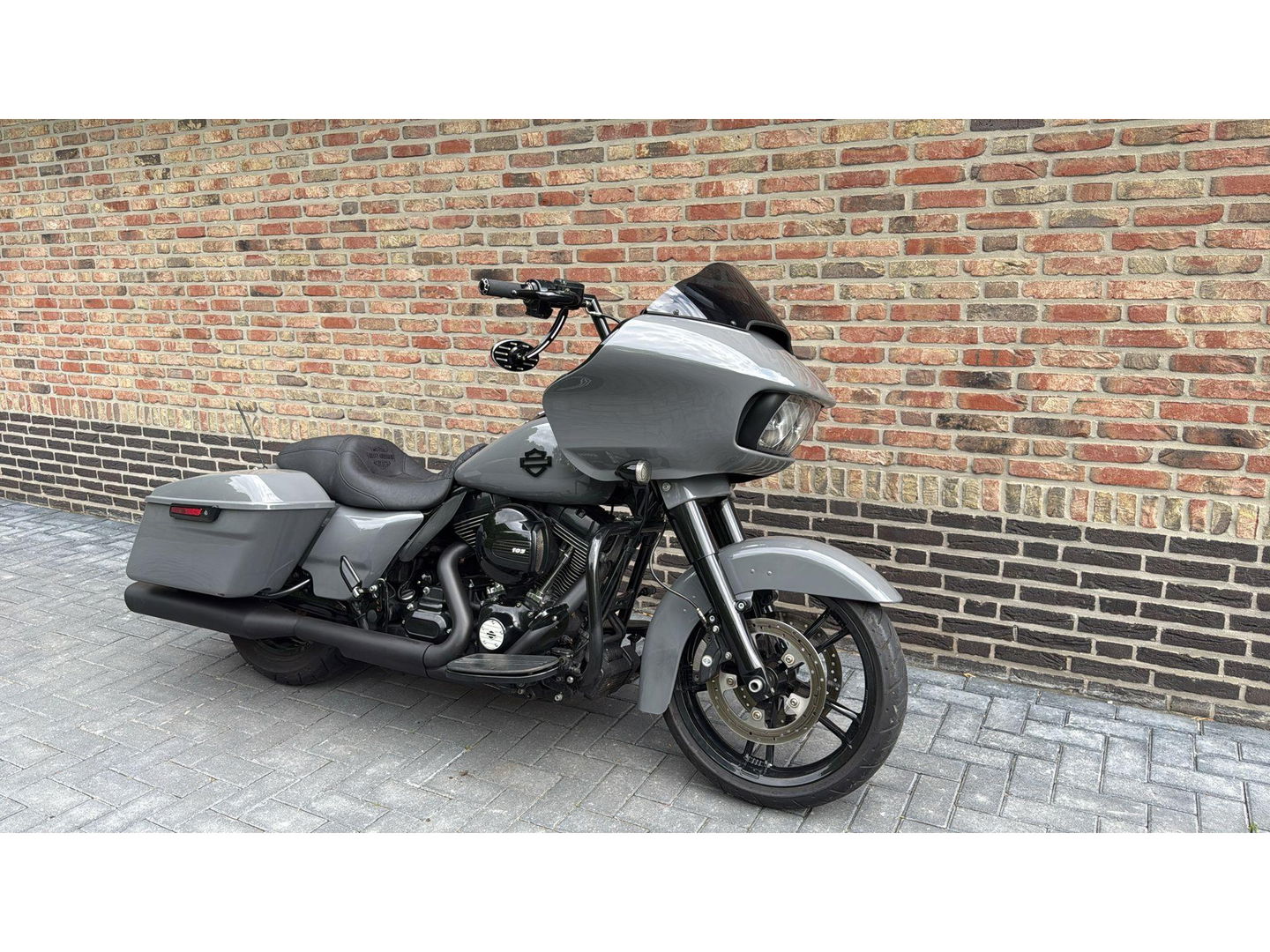 Harley Davidson 103 FLTRX Road Glide Roadglide Nardo Blackout