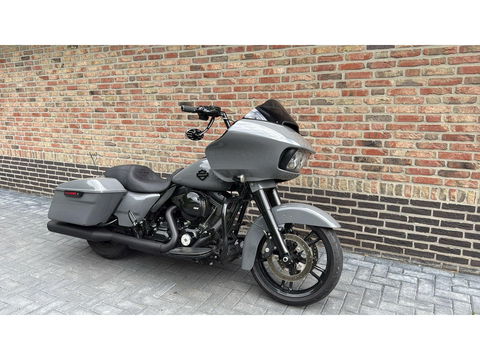 Harley Davidson 103 FLTRX Road Glide Roadglide Nardo Blackout