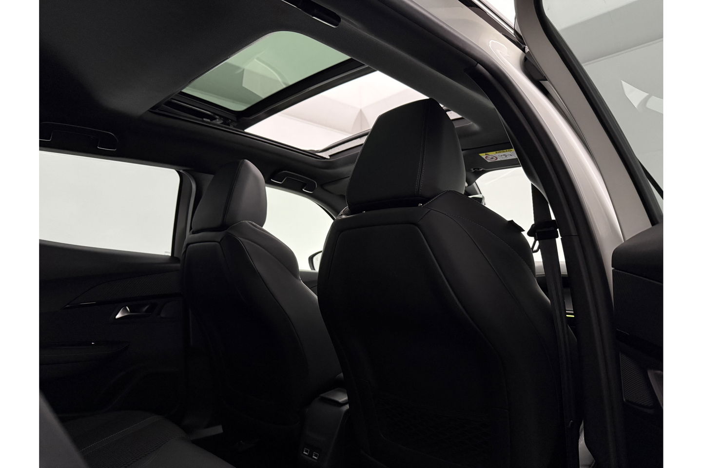 Peugeot 2008 1.2 PureTech GT-Line 360 Camera Pano Sfeerverl. LED Carplay Virtual Clima Cruise Navi 18"LMV PDC