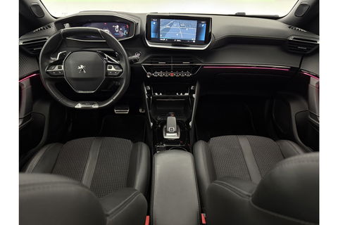 Peugeot 2008 1.2 PureTech GT-Line 360 Camera Pano Sfeerverl. LED Carplay Virtual Clima Cruise Navi 18"LMV PDC