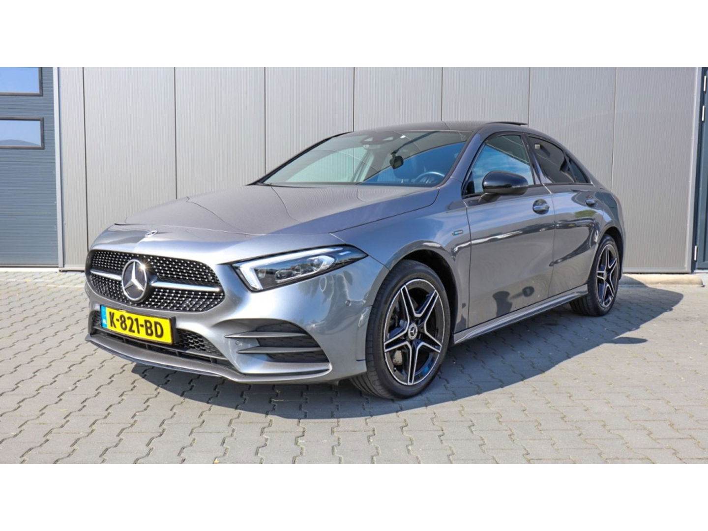 Mercedes-Benz A-Klasse 250 e Bns Sol. AMG | Pano | Multibeam | Cruise