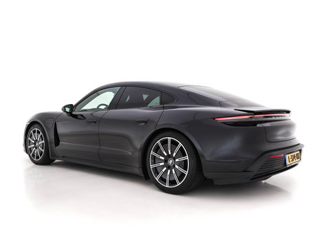 Porsche Taycan Performance 84 kWh [ 3-Fase ] Aut. *PANO | HEAT-PUMP | SPORT-CHRONO-PACK | LEATHER-MICROFIBRE | FULL-LED | MEMORY-PACK | BOSE-SOUND | AIR-SUSPENSION | BLINDSPOT | HEATED-SPORT-SEATS | CAMERA | DAB+ | ECC | PDC | 20''ALU*