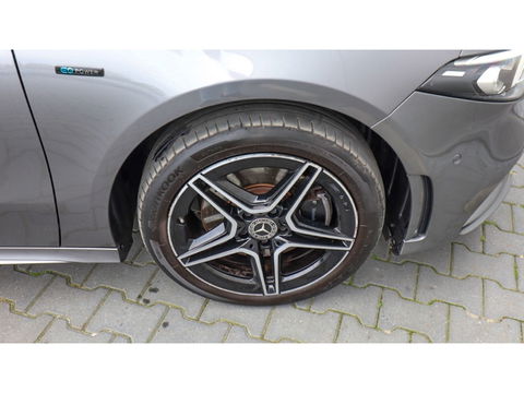 Mercedes-Benz A-Klasse 250 e Bns Sol. AMG | Pano | Multibeam | Cruise