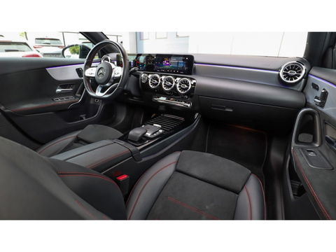 Mercedes-Benz A-Klasse 250 e Bns Sol. AMG | Pano | Multibeam | Cruise