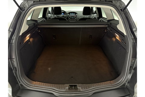 Ford Focus 1.5 TDCI Titanium Clima Carplay Camera Cruise LED Trekhaak Navigatie PDC 16"LMV