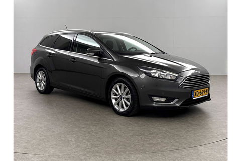 Ford Focus 1.5 TDCI Titanium Clima Carplay Camera Cruise LED Trekhaak Navigatie PDC 16"LMV