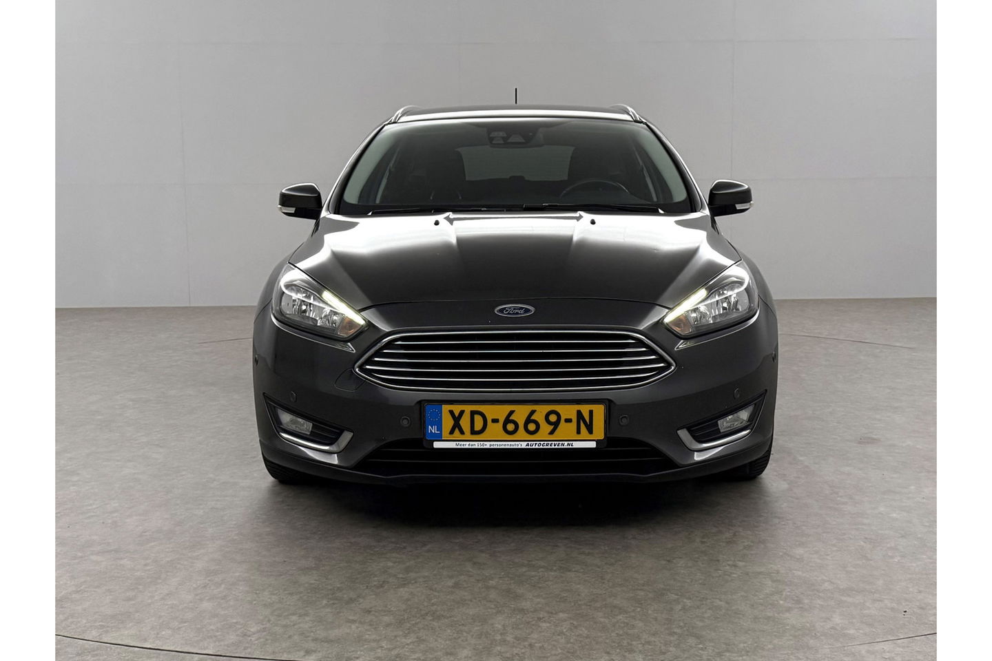 Ford Focus 1.5 TDCI Titanium Clima Carplay Camera Cruise LED Trekhaak Navigatie PDC 16"LMV