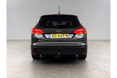 Ford Focus 1.5 TDCI Titanium Clima Carplay Camera Cruise LED Trekhaak Navigatie PDC 16"LMV