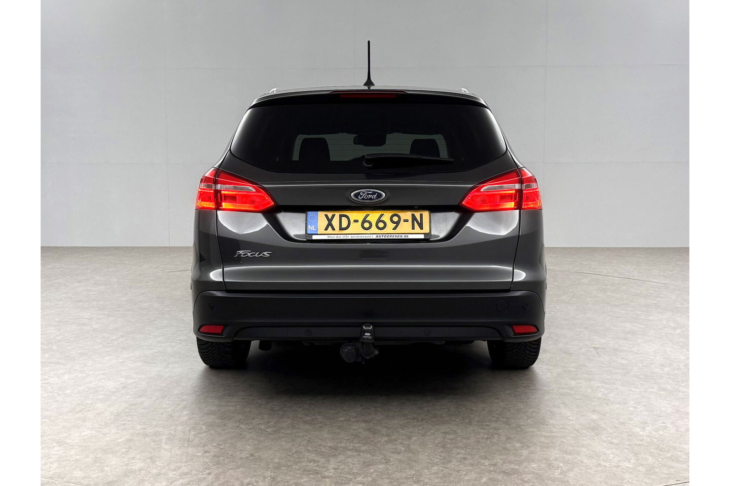 Ford Focus 1.5 TDCI Titanium Clima Carplay Camera Cruise LED Trekhaak Navigatie PDC 16"LMV