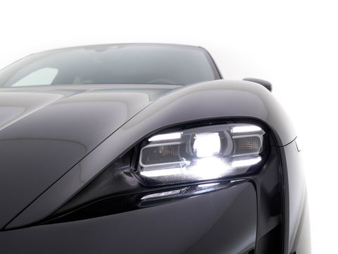 Porsche Taycan Performance 84 kWh [ 3-Fase ] Aut. *PANO | HEAT-PUMP | SPORT-CHRONO-PACK | LEATHER-MICROFIBRE | FULL-LED | MEMORY-PACK | BOSE-SOUND | AIR-SUSPENSION | BLINDSPOT | HEATED-SPORT-SEATS | CAMERA | DAB+ | ECC | PDC | 20''ALU*