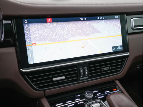 Porsche Cayenne 3.0 E-Hybrid Sport-Chrono-Pack (INCL-BTW) *PANO | CLUB-FULL-LEATHER | SOFT-CLOSE | MEMORY-PACK | SURROUND-VIEW | FULL-LED | NAVI-FULLMAP | AIR-SUSPENSION | DAB | DIGI-COCKPIT | PDC | CRUISE | SPORT-SEATS | 21"ALU*