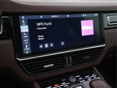 Porsche Cayenne 3.0 E-Hybrid Sport-Chrono-Pack (INCL-BTW) *PANO | CLUB-FULL-LEATHER | SOFT-CLOSE | MEMORY-PACK | SURROUND-VIEW | FULL-LED | NAVI-FULLMAP | AIR-SUSPENSION | DAB | DIGI-COCKPIT | PDC | CRUISE | SPORT-SEATS | 21"ALU*