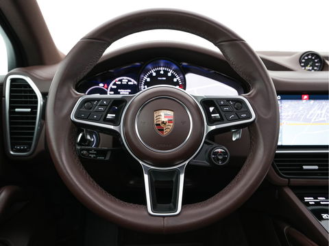 Porsche Cayenne 3.0 E-Hybrid Sport-Chrono-Pack (INCL-BTW) *PANO | CLUB-FULL-LEATHER | SOFT-CLOSE | MEMORY-PACK | SURROUND-VIEW | FULL-LED | NAVI-FULLMAP | AIR-SUSPENSION | DAB | DIGI-COCKPIT | PDC | CRUISE | SPORT-SEATS | 21"ALU*