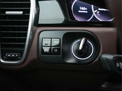 Porsche Cayenne 3.0 E-Hybrid Sport-Chrono-Pack (INCL-BTW) *PANO | CLUB-FULL-LEATHER | SOFT-CLOSE | MEMORY-PACK | SURROUND-VIEW | FULL-LED | NAVI-FULLMAP | AIR-SUSPENSION | DAB | DIGI-COCKPIT | PDC | CRUISE | SPORT-SEATS | 21"ALU*