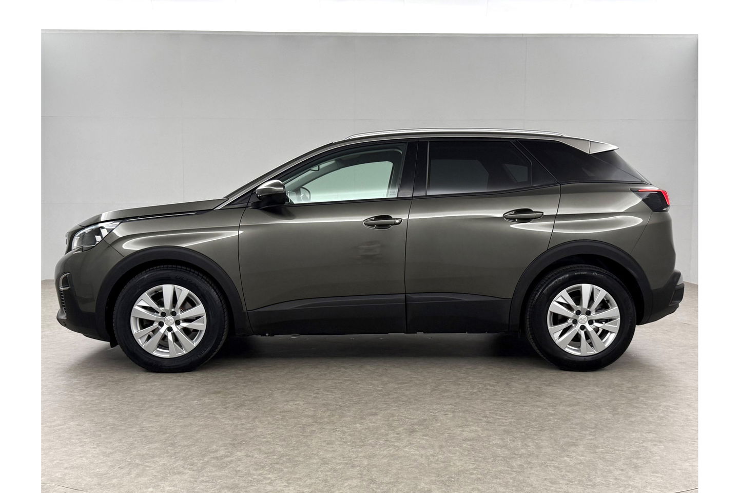 Peugeot 3008 PureTech 360 Camera Carplay LED Clima Cruise Virtual Navi 17"LMV Parkeersensoren