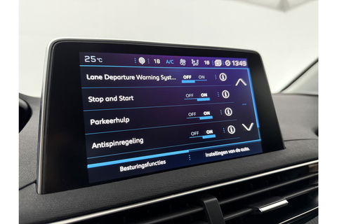 Peugeot 3008 PureTech 360 Camera Carplay LED Clima Cruise Virtual Navi 17"LMV Parkeersensoren