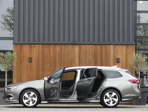 Opel Insignia Sports Tourer 2.0 Turbo 260PK 4x4 / OPC Line / Brembo / BOSE / LED