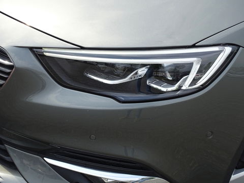 Opel Insignia Sports Tourer 2.0 Turbo 260PK 4x4 / OPC Line / Brembo / BOSE / LED