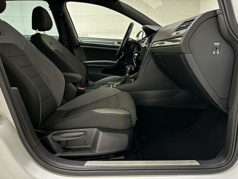 Volkswagen Golf 1.5 TSI 2x R-Line Virtual CarPlay ACC NAP