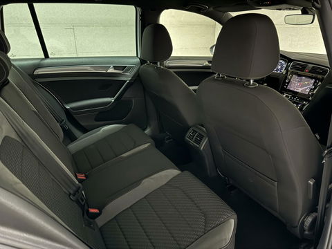 Volkswagen Golf 1.5 TSI 2x R-Line Virtual CarPlay ACC NAP
