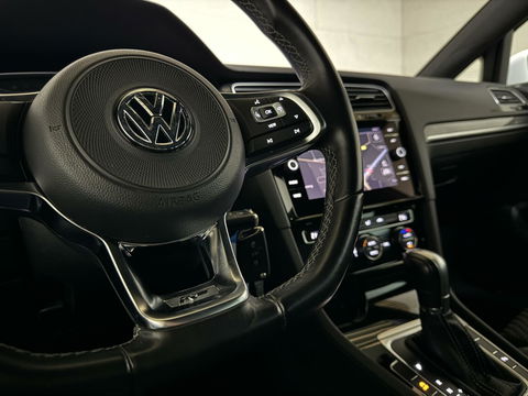 Volkswagen Golf 1.5 TSI 2x R-Line Virtual CarPlay ACC NAP