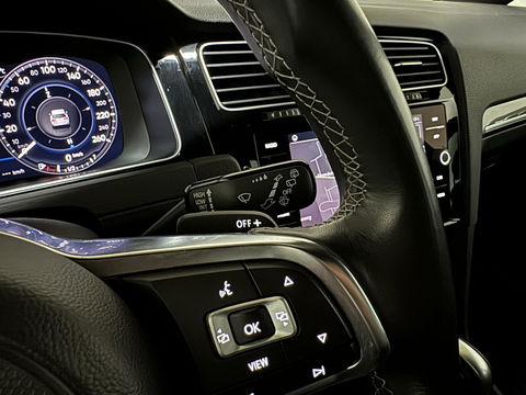 Volkswagen Golf 1.5 TSI 2x R-Line Virtual CarPlay ACC NAP