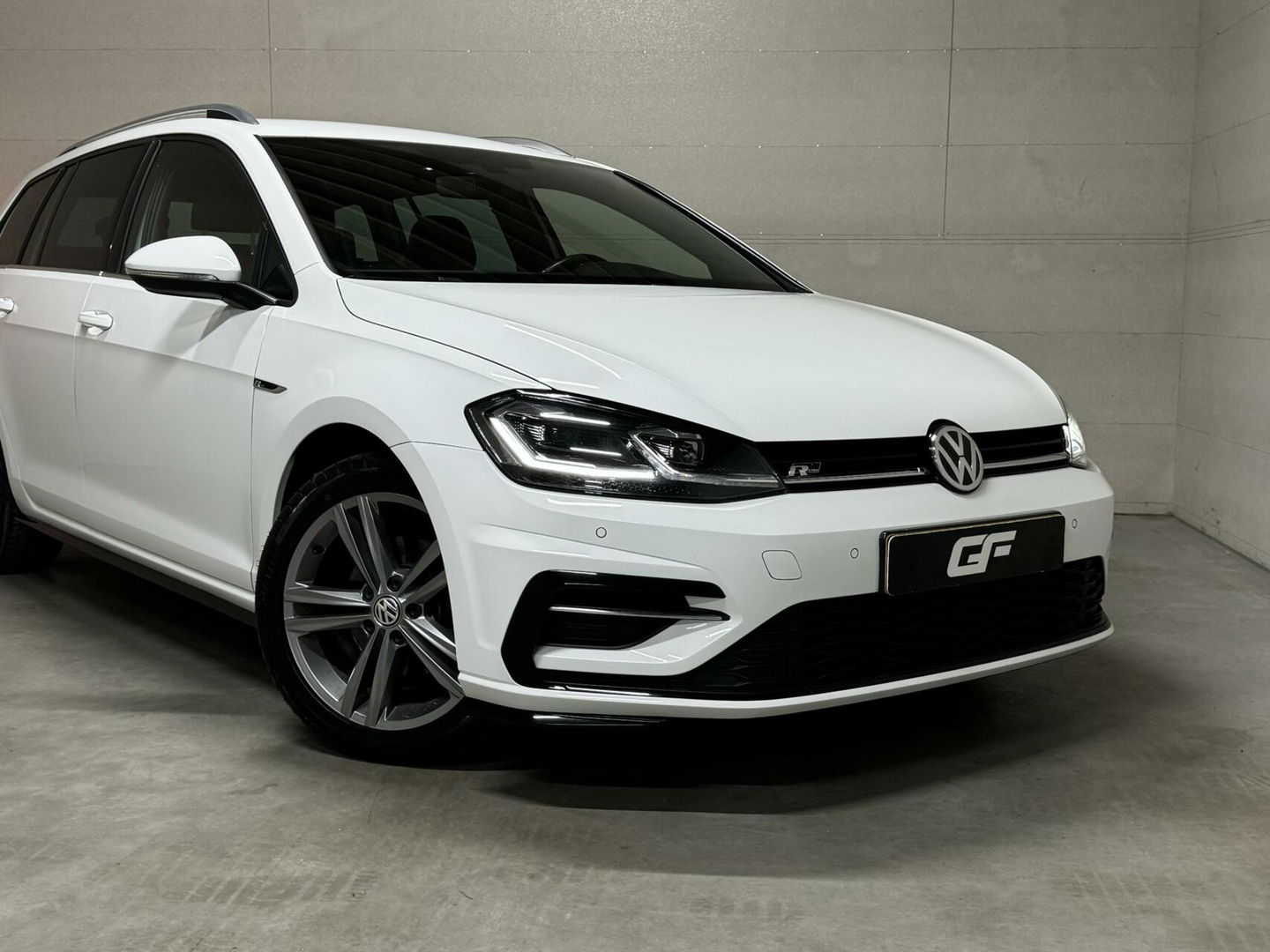 Volkswagen Golf 1.5 TSI 2x R-Line Virtual CarPlay ACC NAP