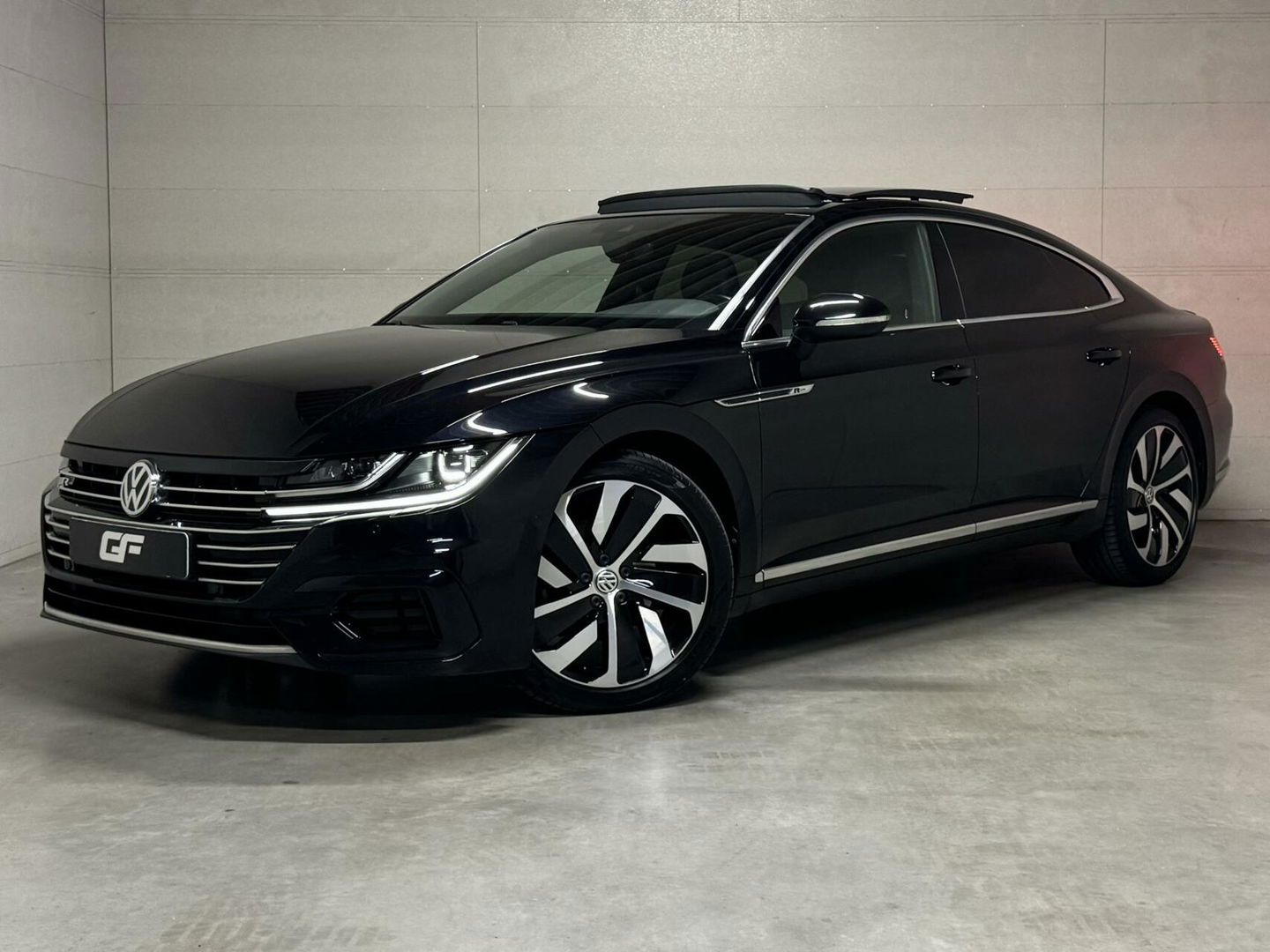 Volkswagen Arteon 1.5 TSI R-Line Pano Virtual CarPlay Trekh.