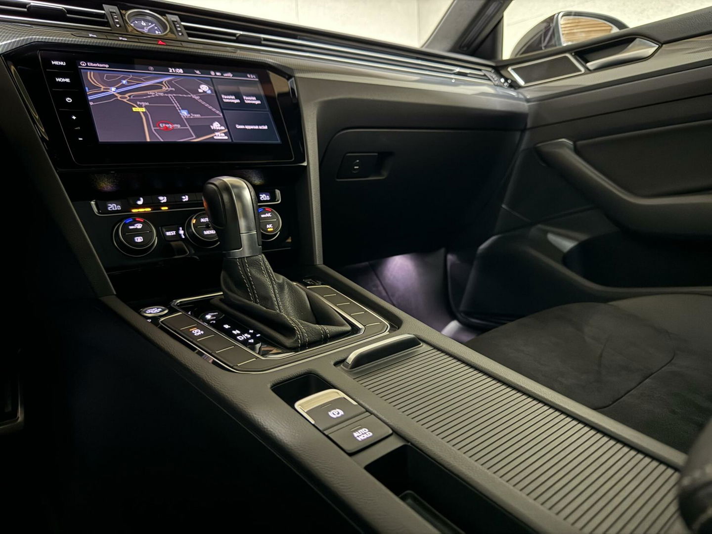 Volkswagen Arteon 1.5 TSI R-Line Pano Virtual CarPlay Trekh.