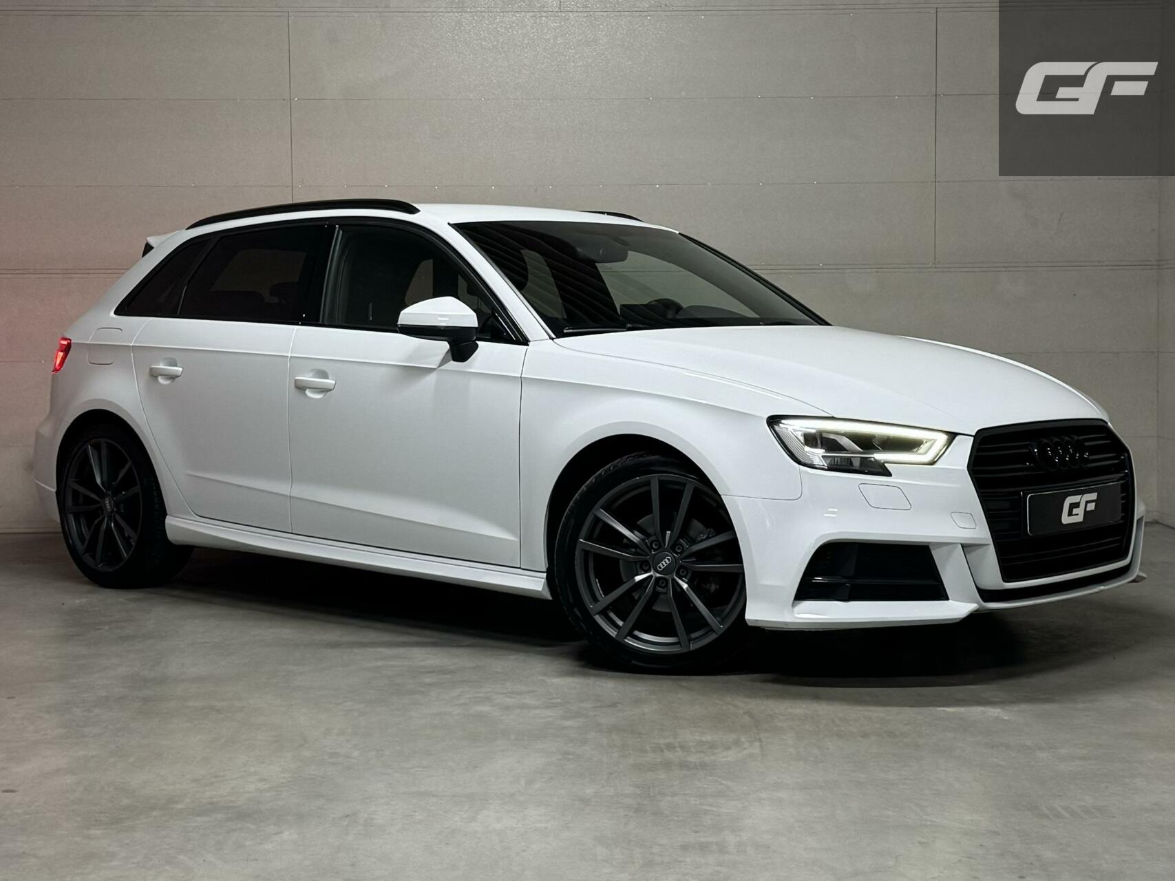 Audi A3 Sportback 30 TFSI 3x S-Line Black Edition Navi NAP